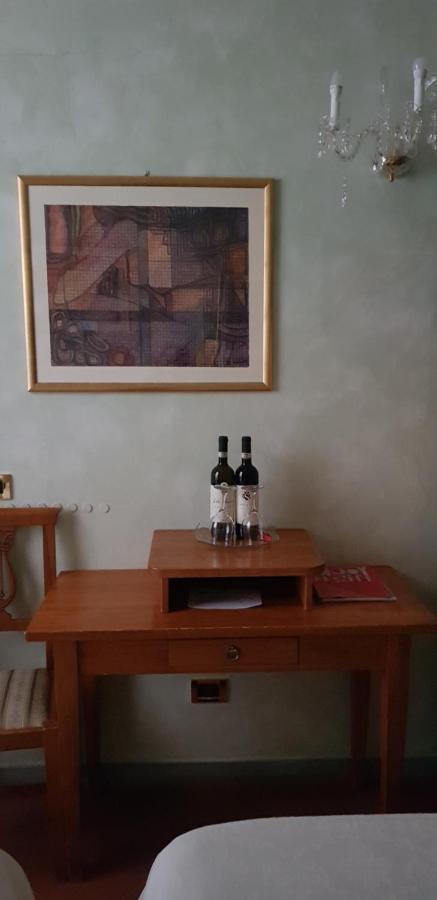 B&B Palazzo Al Torrione 2 San Gimignano Luaran gambar