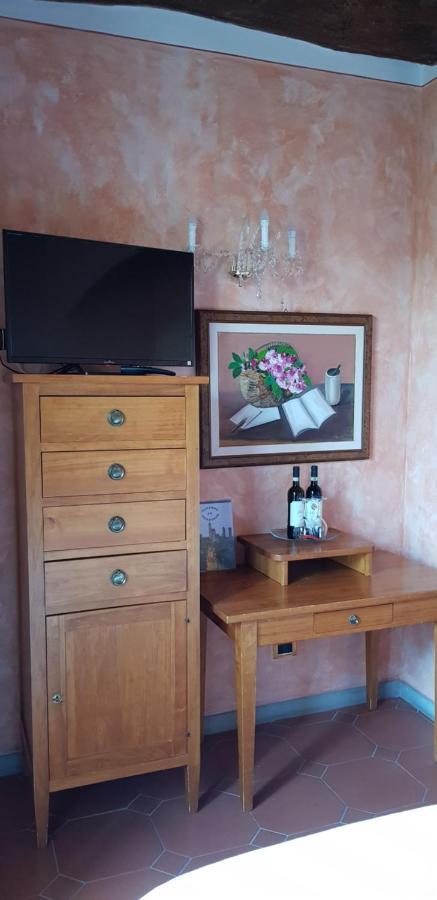 B&B Palazzo Al Torrione 2 San Gimignano Luaran gambar